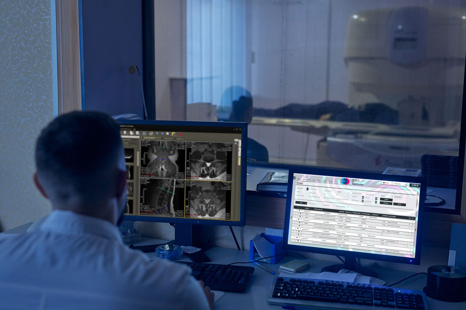 k_doctor-diagnoses-a-person-using-an-mri-machine-2024-04-22-20-32-04-utc